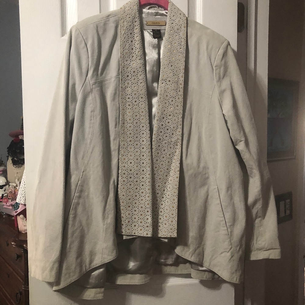 Ladies Leather Jacket - Picture 5 of 6